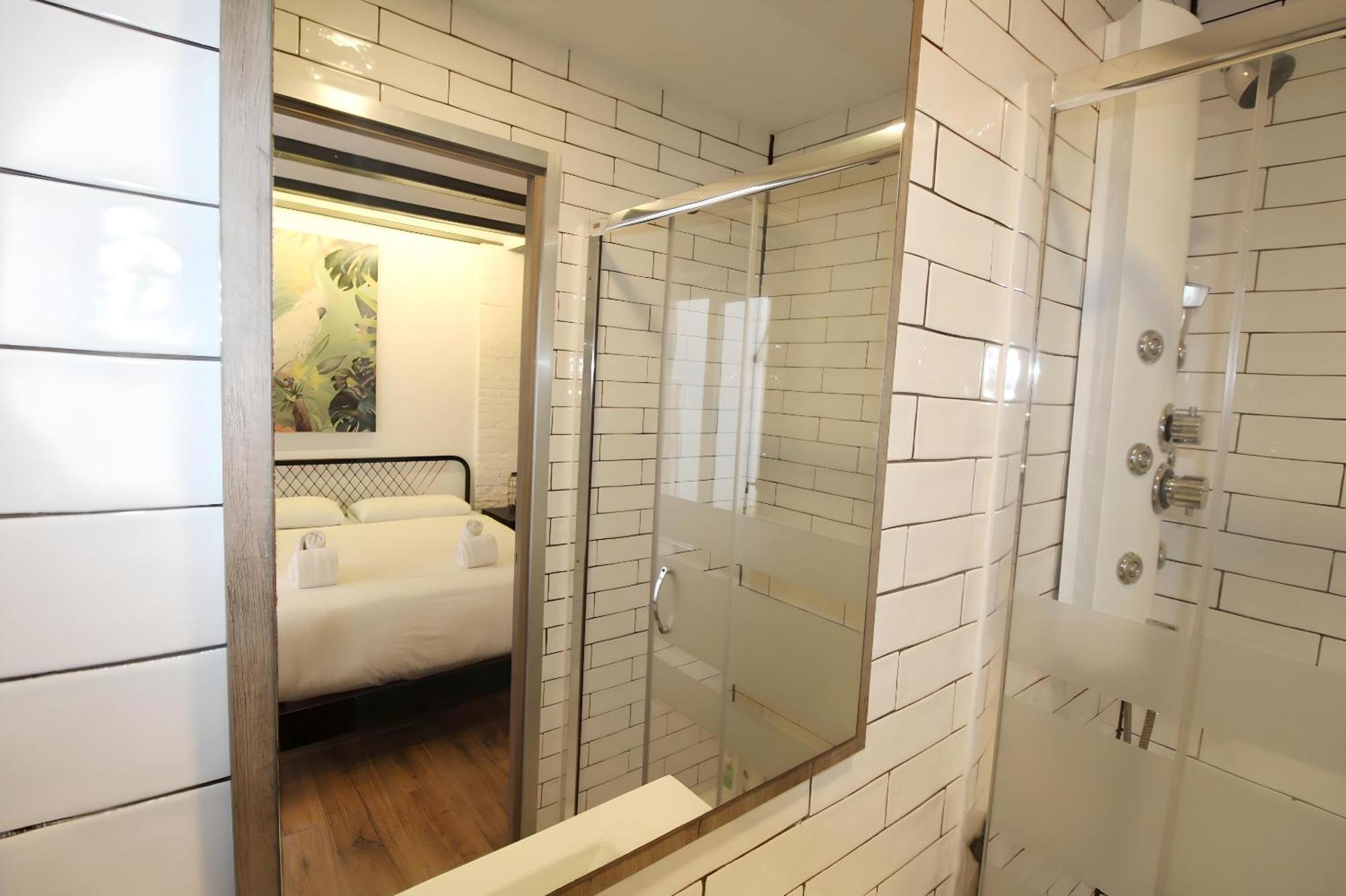 Increible Apartamento Con Terraza Al Lado De Torres De Quart 瓦伦西亚 外观 照片