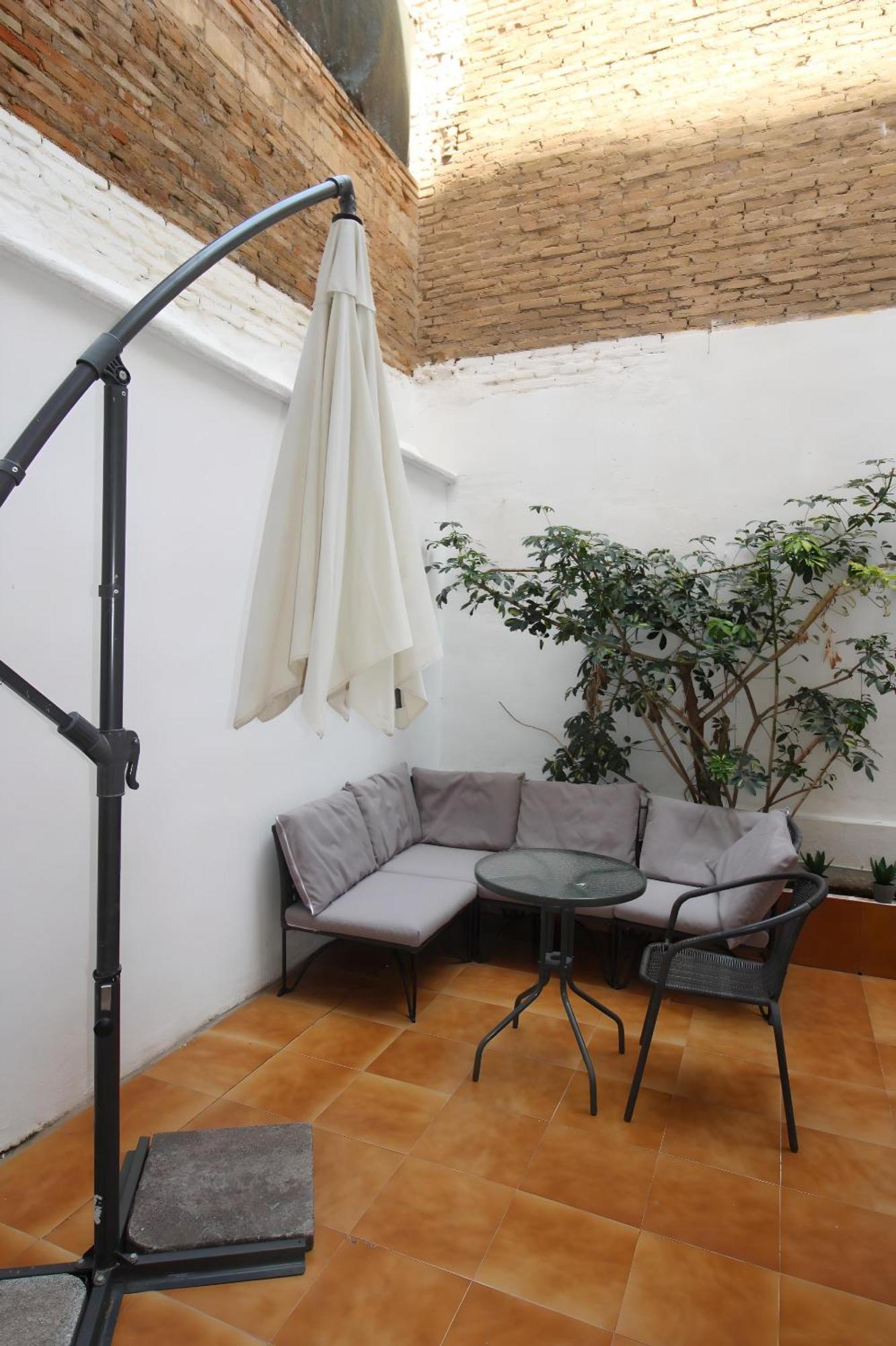 Increible Apartamento Con Terraza Al Lado De Torres De Quart 瓦伦西亚 外观 照片